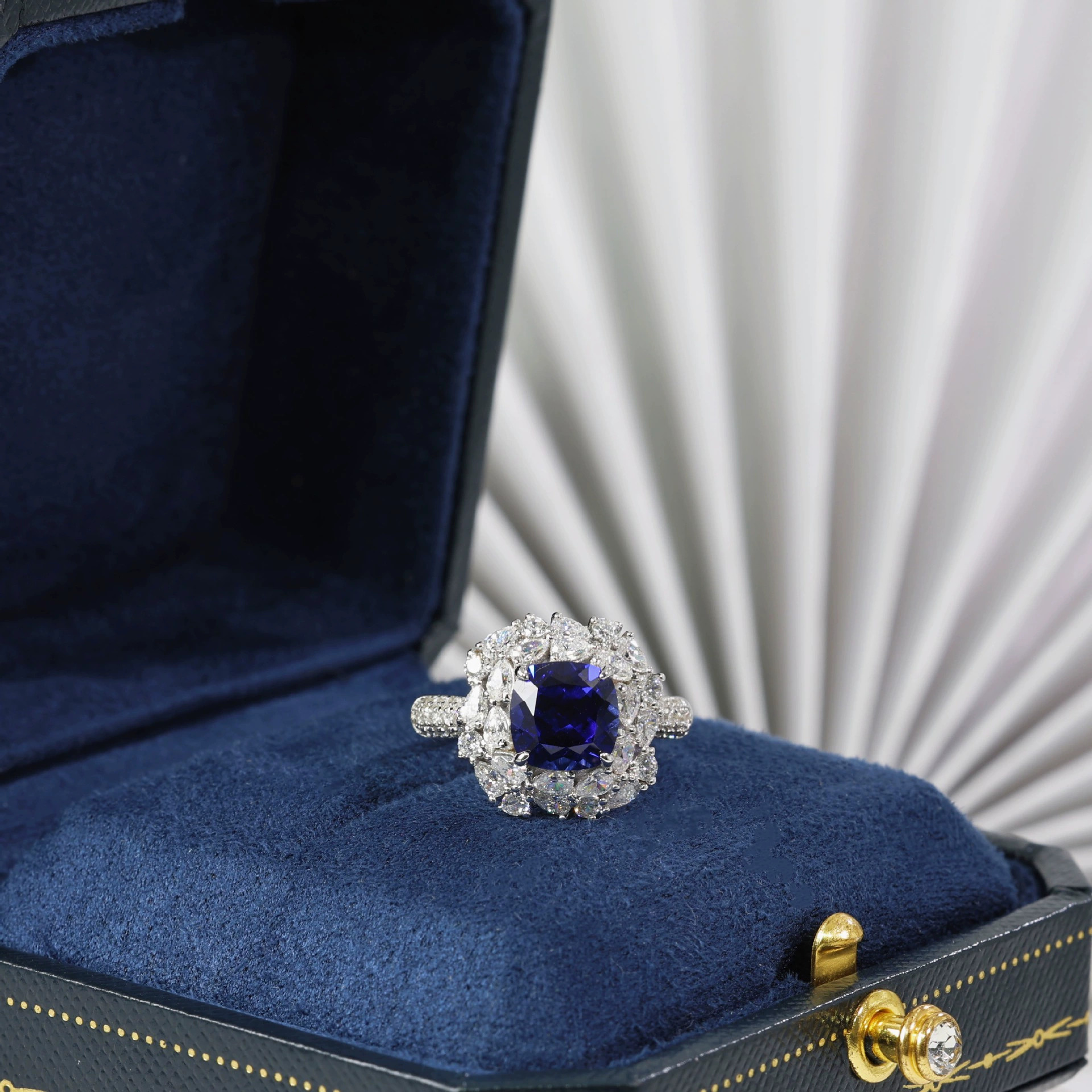 3 carat sapphire luxury full diamond ring - Image 5