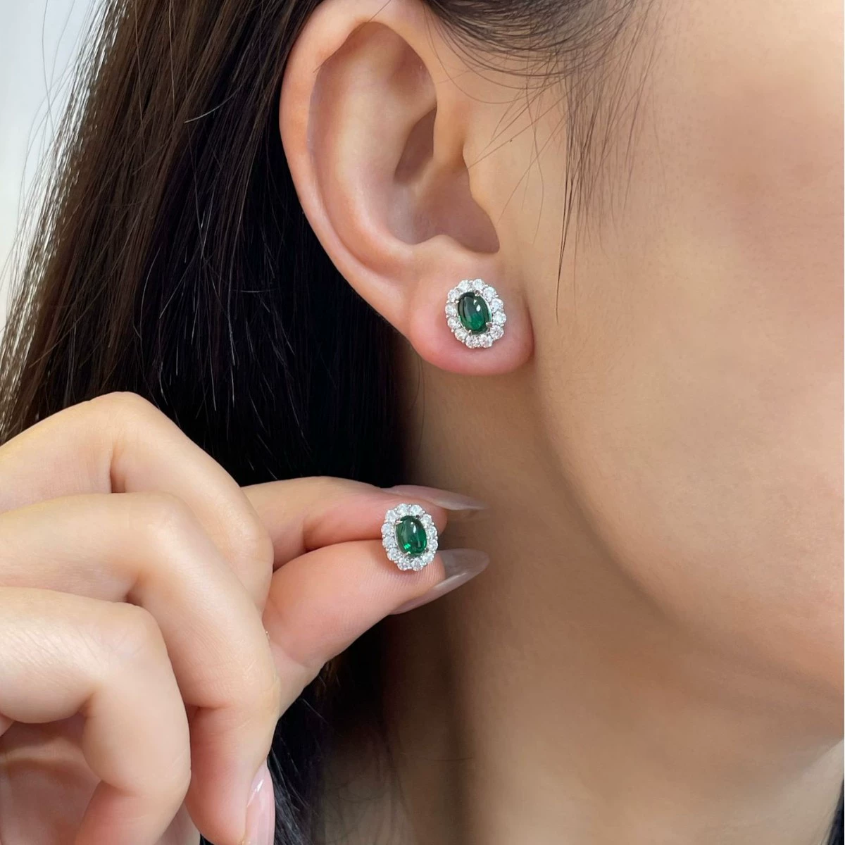 3 carat plain small stud earrings - Image 2